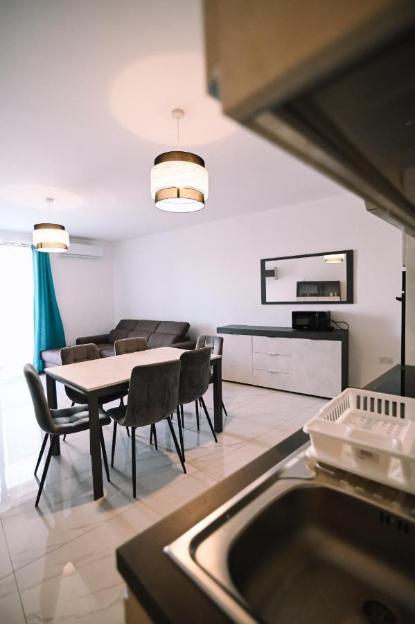 Spacious 3 Bedroom In Sliema! Exterior photo